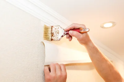 Pose de papier peint à Graye-sur-Mer — revêtements muraux et toiles de verre